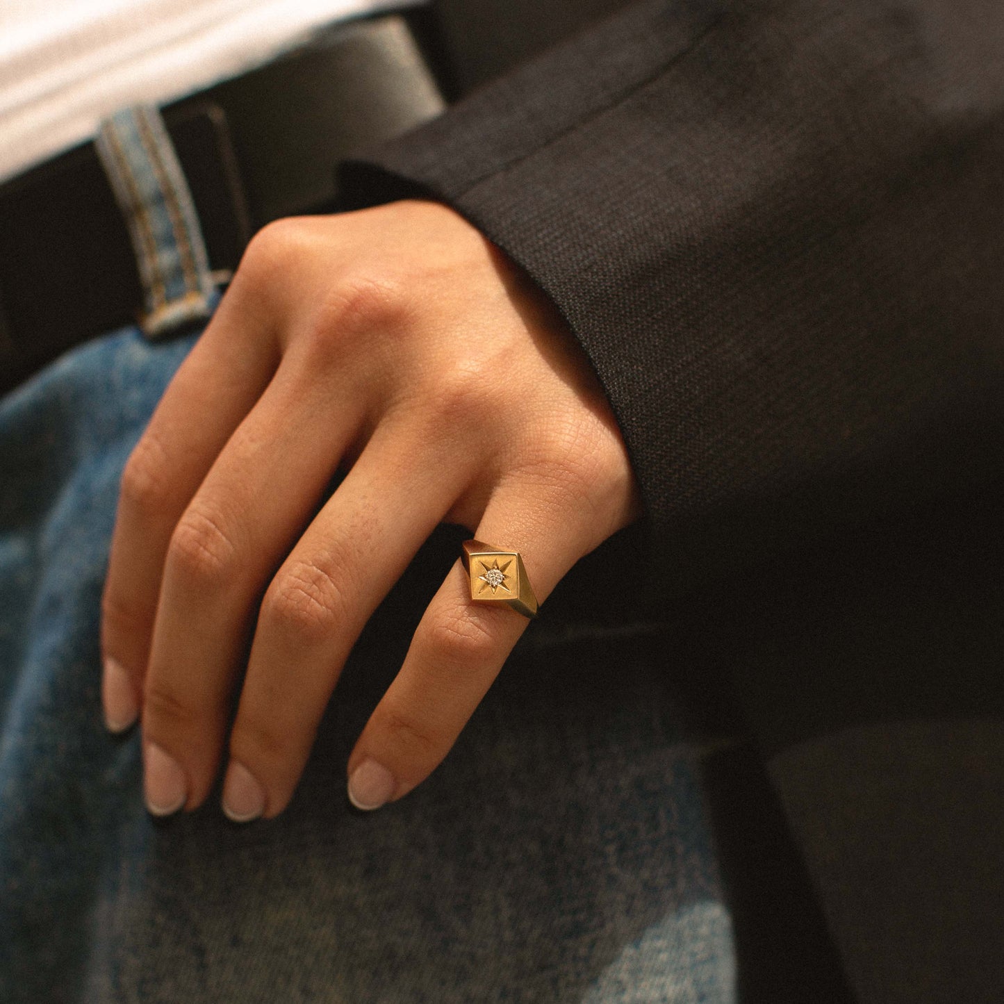 North Star Signet Ring with White Diamond - Futaba Hayashi