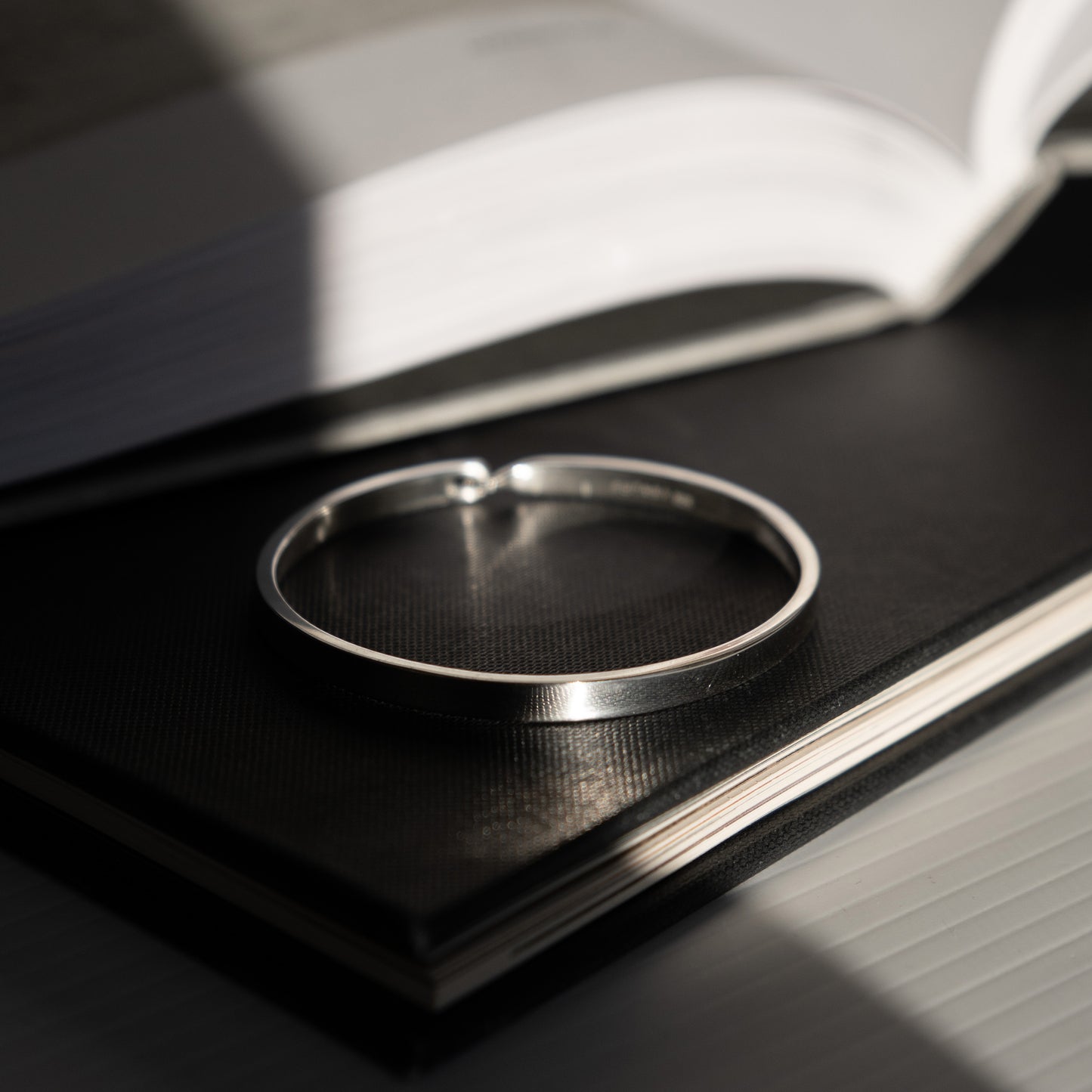 Minimalist Band Bracelet - Sterling Silver - Futaba Hayashi