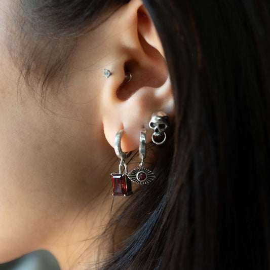 Vision Earring with Garnet - Sterling Silver - Futaba Hayashi