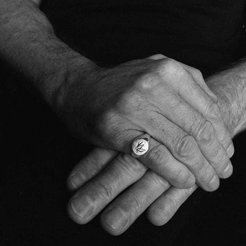 Crossed Arrows Signet Ring in Sterling Silver - Futaba Hayashi