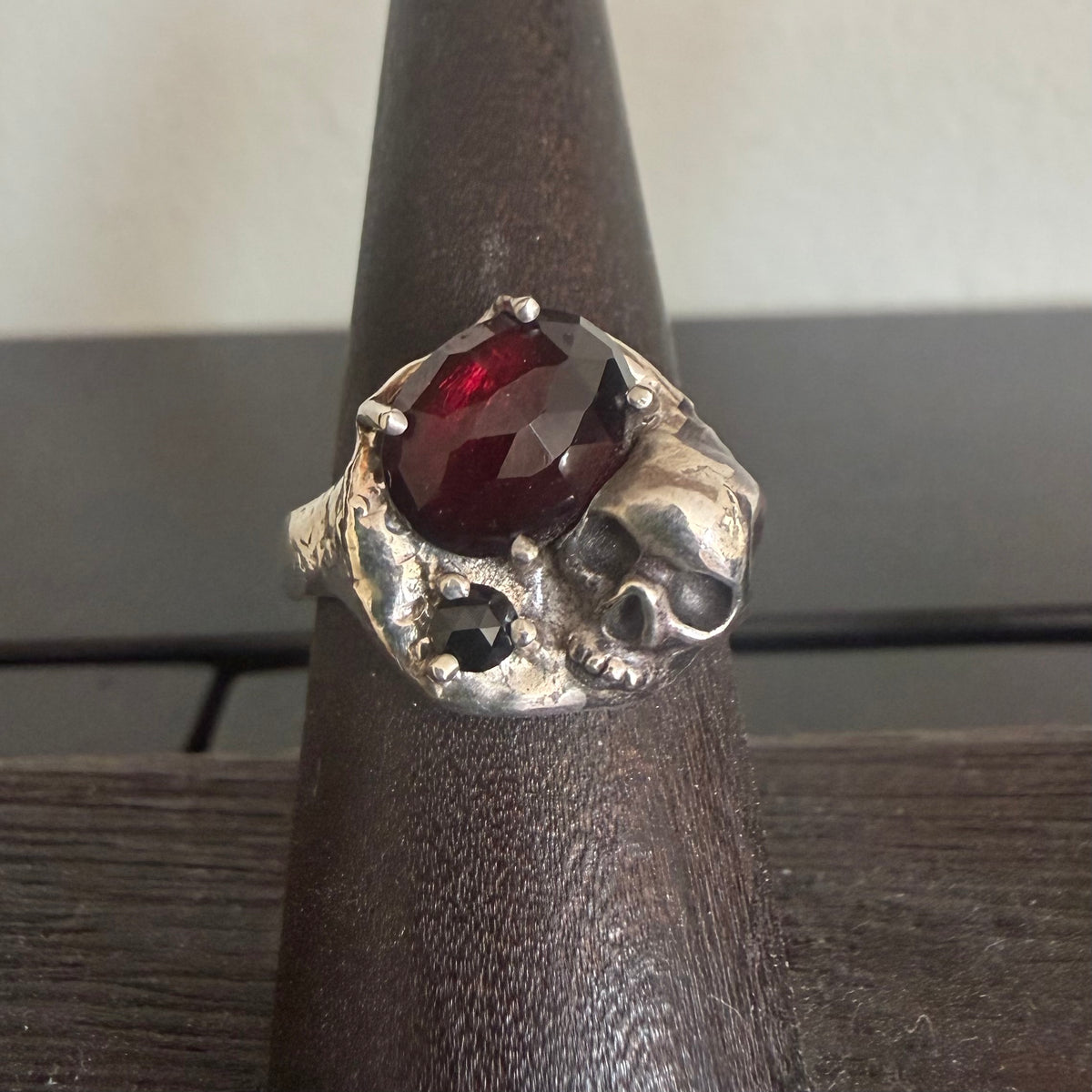 Skull ring with Garnet and Black Diamond (One of a kind) - Sterling Silver