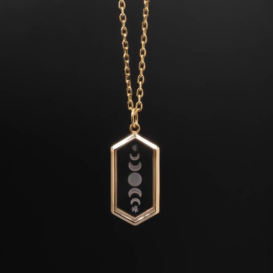 Quartz Intaglio Necklace - 14K Yellow Gold