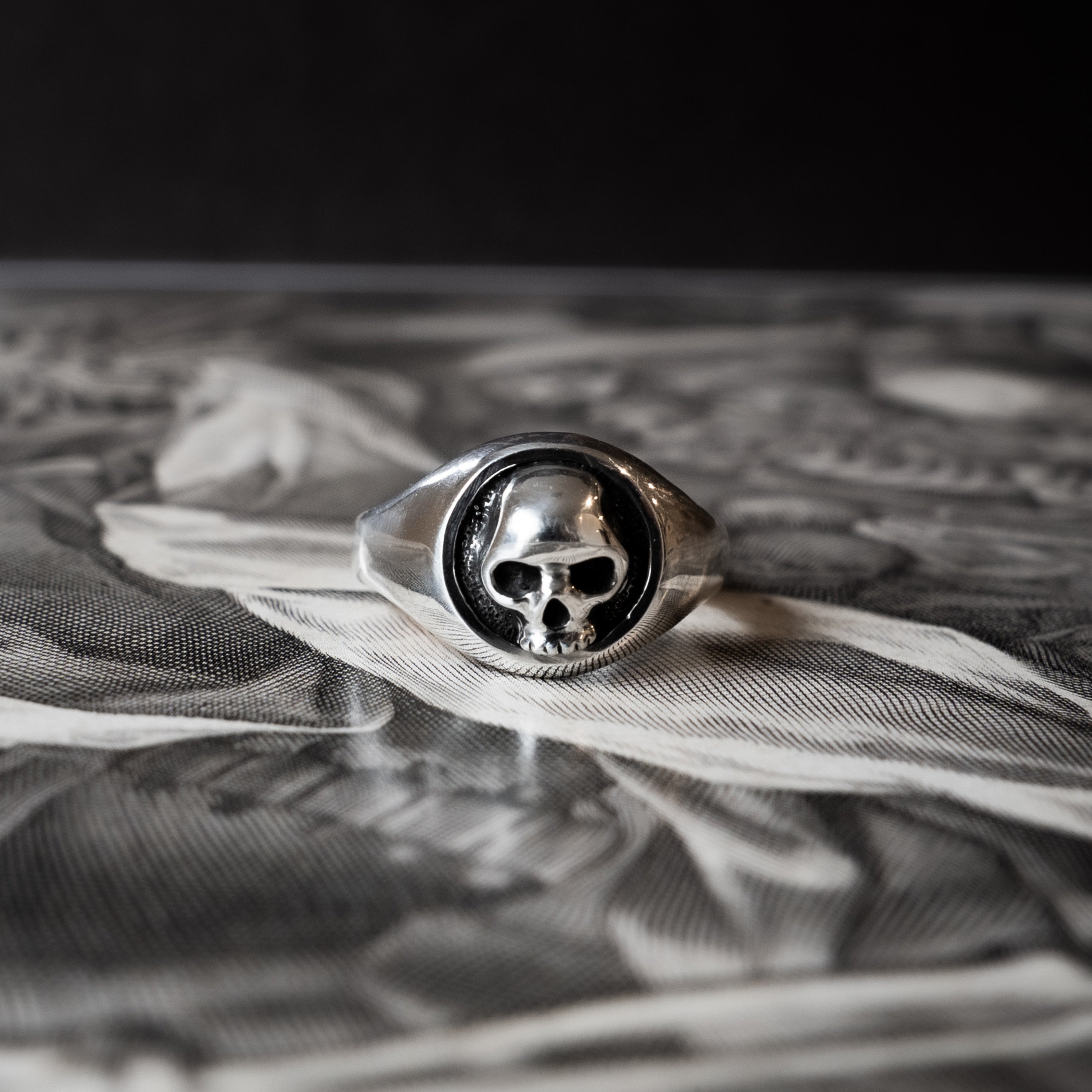 Skull Signet Ring in Sterling Silver *New*